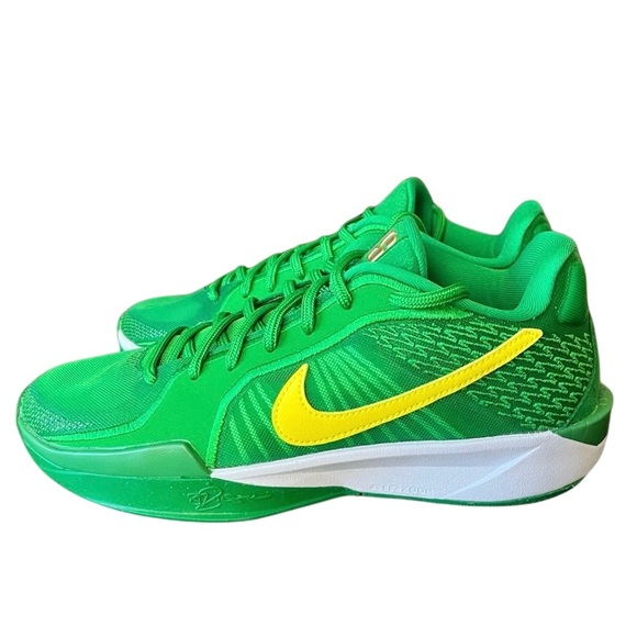 Nike Sabrina 2 Oregon Ducks Apple Green HQ4344-300 Womens Size 9 New - Picture 1 of 7